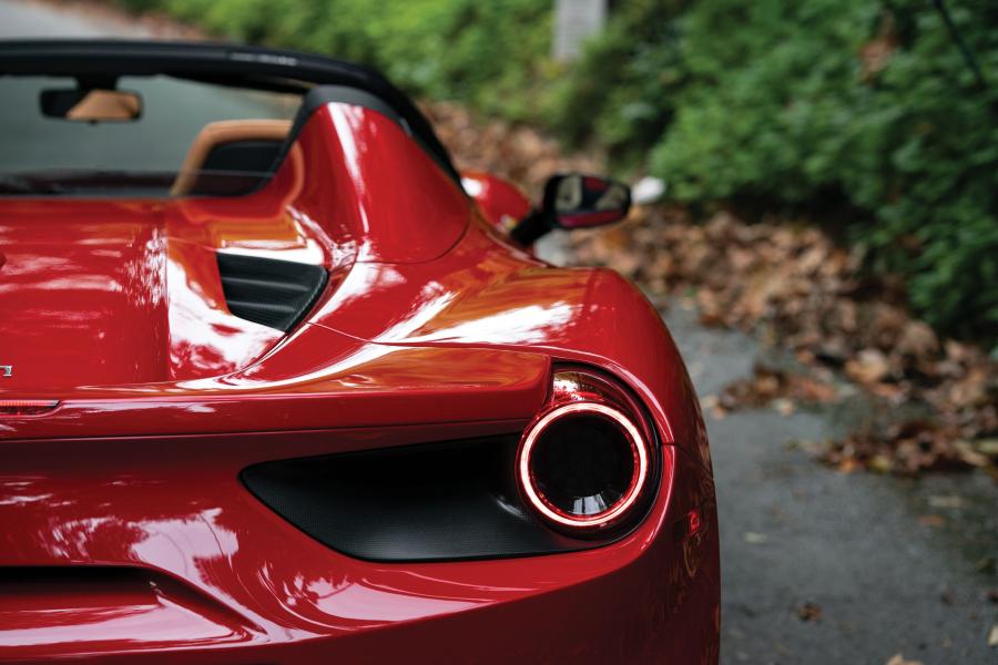 Детали экстерьера Ferrari 488 Spider The Magnum PI (226129) 2017 года  (фото 19 из 33)